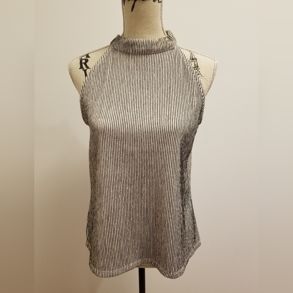 Ann Taylor Factory size medium top